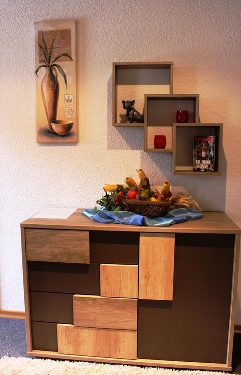 Gaeste-Haus Roesch Wiesent Luaran gambar