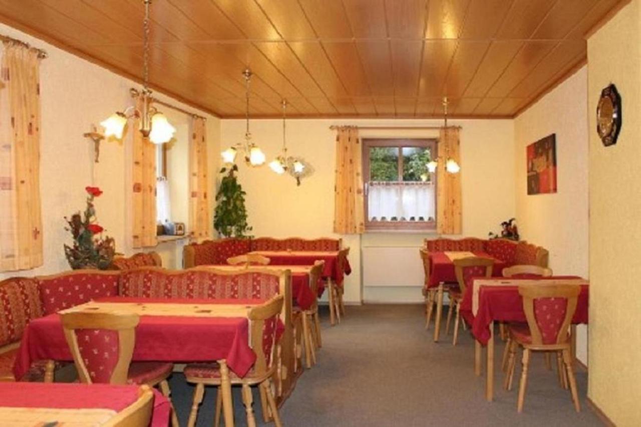 Gaeste-Haus Roesch Wiesent Luaran gambar